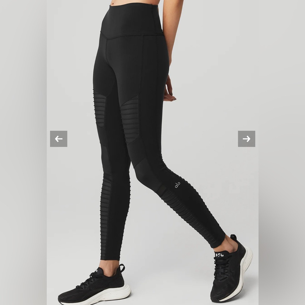 Alo yoga high waisted moto leggings size S
